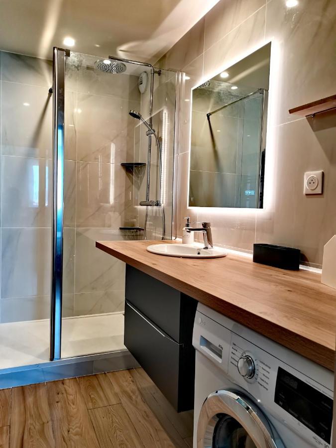 Nancy Centre Tranquil Apartment: Thermal Springs & Campus Proximity Exterior photo